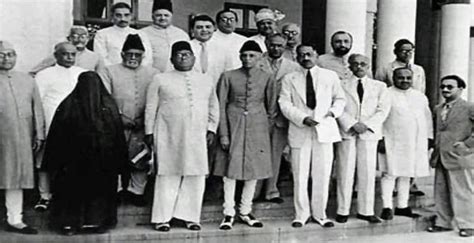 Lahore Resolutionun Yükselişi ve Hindistan'ın Bölünmesi: Hikayesi Muhammed Ali Jinnah'ın İtibarıyla Yazılmış