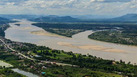  Mekong River Delta Protestsinin Küresel Sürdürülebilirlik Üzerindeki Etkileri: Neden ve Sonuçlar