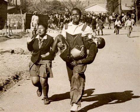 Soweto Ayaklanması; Apartheid Döneminin Güçlü Bir Sembolü ve Genç Neslin Direnişi